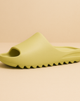 Yeezy Slide Resin (2022)